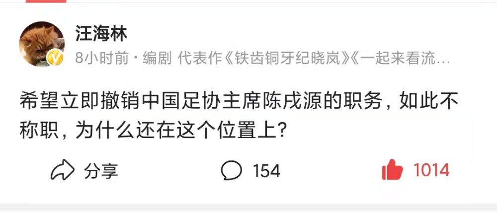 超等幼兽（Super Cub）是本田公司在上世纪中期出品的一款摩托车，它省油耐用、口碑相当好，本田由此一环球界著名。本片的主人公是一位驾着超等幼兽穿街走巷送外卖的少年。浜田武史（斋藤庆太饰）绰号“锤子”，是个着名的飞车族。武史的双亲住在海外，他独自一人在日本糊口。他欠好好上学，一味热中于惊险刺激的摩托角逐，怙恃给他的钱都用在了设备爱车上。两小无猜的女孩美绪（仓科喷鼻奈 Kana Kurashina饰）对如许的武史十分生气，但武史照样我行我素。此日，武史和势均力敌的敌手真治（落合扶树饰）又睁开了一场较劲。一辆白色的摩托车俄然闯了进来——这是女差人丽华（长泽奈央饰）。武史和真治被带到了差人局接管查询拜访，本来常常一路赛车的野次马等人竟是犯警份子。分开差人局后，武史的逍远日子随之竣事。他住进了父亲的老友即美绪的父亲开的炒面店“木镝屋”，一边本身打工还债一边上学。武史在“木镝屋”的车库里发现了一辆破旧的摩托车——本田超等幼兽。他按照指南手册修睦了这辆车。此日，店里的老客户公平易近馆叫了外卖，但由于还有市平易近中间定单店里放置不出人手，店长只得让武史骑着摩托车送货济急。从此，武史成了外卖派送员，他骑着超等幼兽飞奔在年夜街冷巷乐园中，很快成了这个街区的名人，四周批萨店的派送员都不及他快。丽华地点的十七分署的管区持续产生摩托车偷窃案，她零丁进行查询拜访，发现这一事务和真治有关。而武史也卷了进来，为了伴侣，他必需驾驶90CC的送货摩托超等幼兽睁开一场竞速对决……